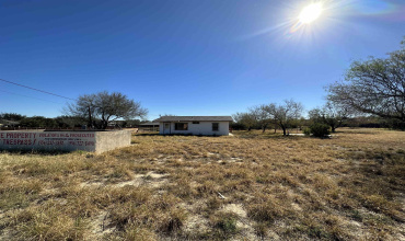 2405 Grisell Dr, Laredo, Texas 78045, 2 Bedrooms Bedrooms, 3 Rooms Rooms,1 BathroomBathrooms,Residential,For Sale,2405 Grisell Dr,20230219