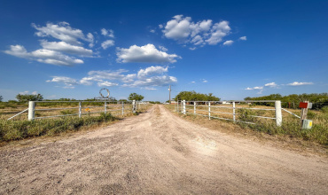 1019 Camino del Este, Laredo, Texas 78043, ,Land,For Sale,1019 Camino del Este,20233141