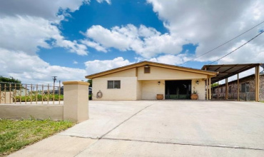 103 S Meadow Ave, Laredo, Texas 78040, 4 Bedrooms Bedrooms, 6 Rooms Rooms,2 BathroomsBathrooms,Residential,For Rent,103 S Meadow Ave,20240072