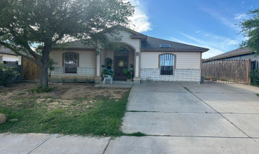 4758 Loma Vista Dr, Laredo, Texas 78046, 3 Bedrooms Bedrooms, 5 Rooms Rooms,3 BathroomsBathrooms,Residential,For Sale,4758 Loma Vista Dr,20241291