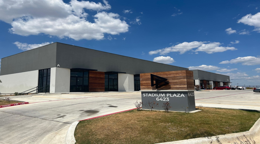 6423 Polaris Dr, Laredo, Texas 78041, 11 Rooms Rooms,1 BathroomBathrooms,Commercial retail/office,For Rent,6423 Polaris Dr,20241464