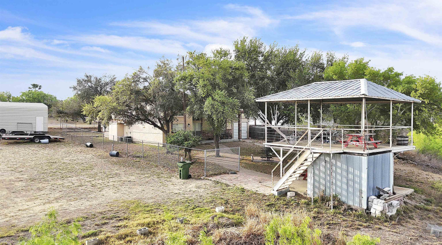 130 N. Jab Dr., Zapata, Texas 78076, 6 Bedrooms Bedrooms, 8 Rooms Rooms,3 BathroomsBathrooms,Residential,For Sale,130 N. Jab Dr.,20241709
