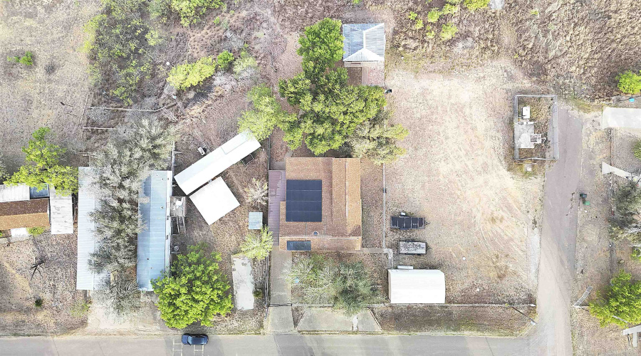 130 N. Jab Dr., Zapata, Texas 78076, 6 Bedrooms Bedrooms, 8 Rooms Rooms,3 BathroomsBathrooms,Residential,For Sale,130 N. Jab Dr.,20241709