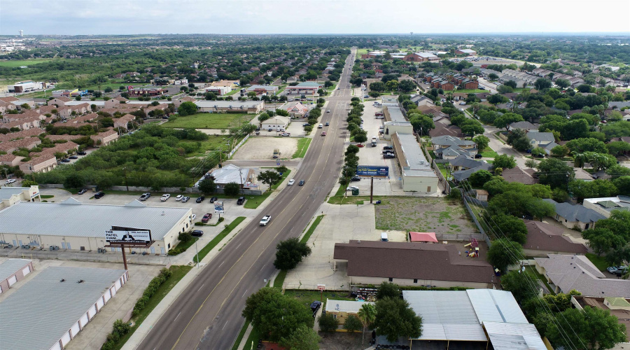 605 Shiloh Dr, Laredo, Texas 78045, 1 Room Rooms,1 BathroomBathrooms,Commercial retail/office,For Rent,605 Shiloh Dr,20242282