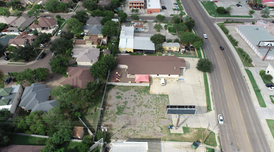 605 Shiloh Dr, Laredo, Texas 78045, 1 Room Rooms,1 BathroomBathrooms,Commercial retail/office,For Rent,605 Shiloh Dr,20242282