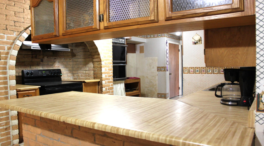 2002 Kennedy St, Zapata, Texas 78076, 4 Bedrooms Bedrooms, 9 Rooms Rooms,2 BathroomsBathrooms,Residential,For Sale,2002 Kennedy St,20242434