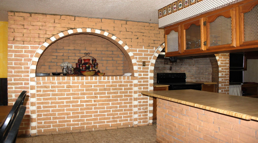 2002 Kennedy St, Zapata, Texas 78076, 4 Bedrooms Bedrooms, 9 Rooms Rooms,2 BathroomsBathrooms,Residential,For Sale,2002 Kennedy St,20242434