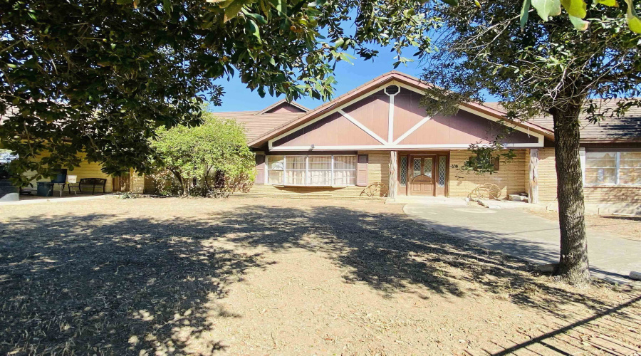 2002 Kennedy St, Zapata, Texas 78076, 4 Bedrooms Bedrooms, 9 Rooms Rooms,2 BathroomsBathrooms,Residential,For Sale,2002 Kennedy St,20242434