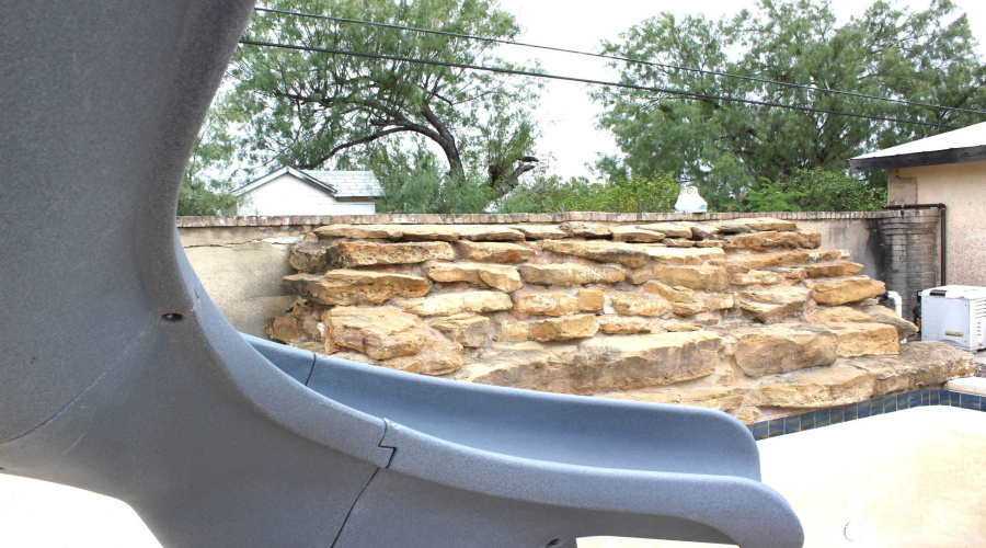 2002 Kennedy St, Zapata, Texas 78076, 4 Bedrooms Bedrooms, 9 Rooms Rooms,2 BathroomsBathrooms,Residential,For Sale,2002 Kennedy St,20242434