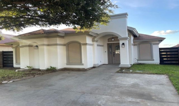 5518 Conroe St, Laredo, Texas 78046, 3 Bedrooms Bedrooms, 5 Rooms Rooms,3 BathroomsBathrooms,Residential,For Rent,5518 Conroe St,20242590
