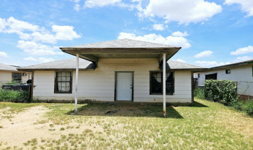 3208 E Lyon St, laredo, Texas 78043, 2 Bedrooms Bedrooms, 4 Rooms Rooms,1 BathroomBathrooms,Residential,For Sale,3208 E Lyon St,20242744
