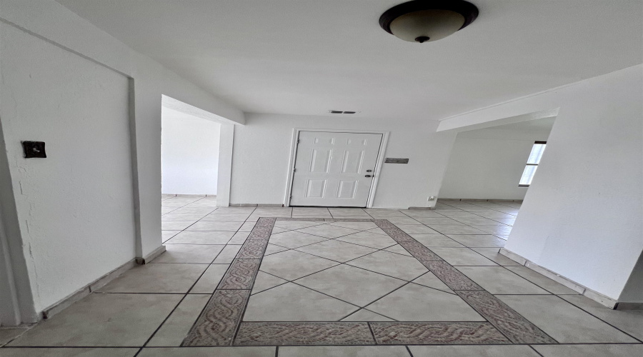 231 Segovia Dr, Laredo, Texas 78046, 4 Bedrooms Bedrooms, 9 Rooms Rooms,2 BathroomsBathrooms,Residential,For Sale,231 Segovia Dr,20243024