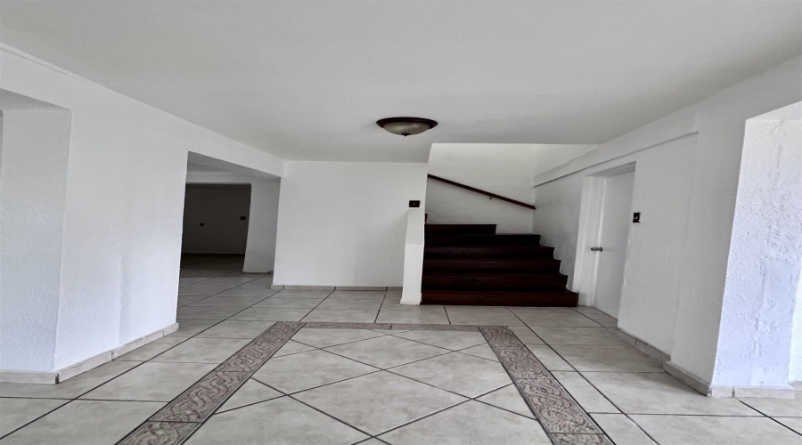 231 Segovia Dr, Laredo, Texas 78046, 4 Bedrooms Bedrooms, 9 Rooms Rooms,2 BathroomsBathrooms,Residential,For Sale,231 Segovia Dr,20243024