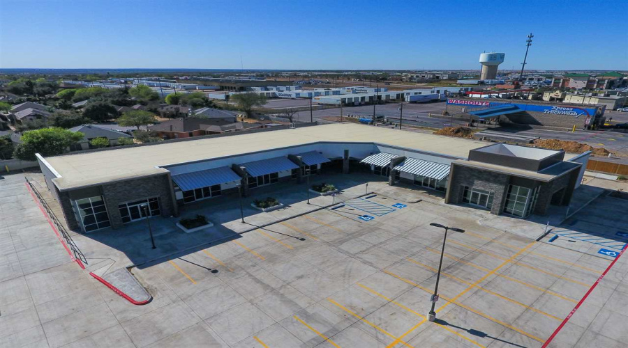 12602 Mines Rd, Laredo, Texas 78045, 1 Room Rooms,Commercial retail/office,For Rent,12602 Mines Rd,20244029