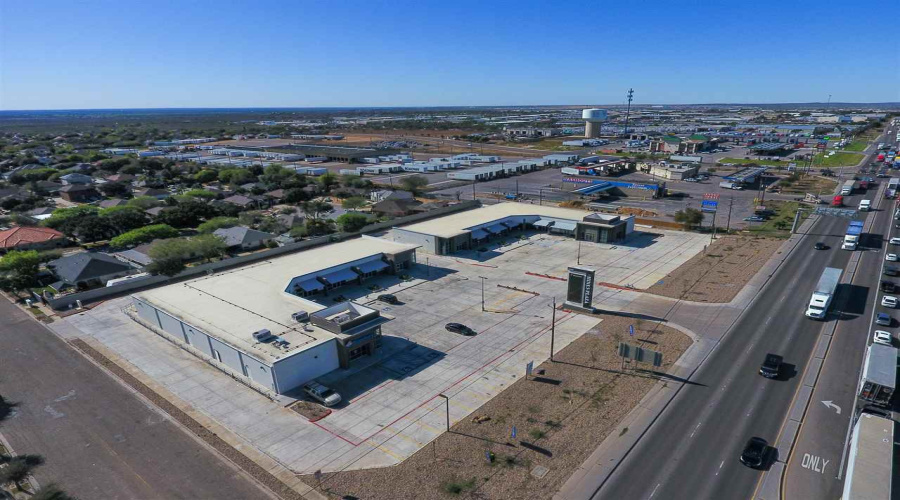 12602 Mines Rd, Laredo, Texas 78045, 1 Room Rooms,Commercial retail/office,For Rent,12602 Mines Rd,20244029