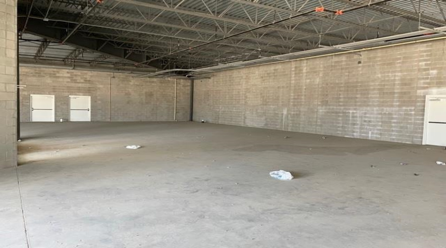 12602 Mines Rd, Laredo, Texas 78045, 1 Room Rooms,Commercial retail/office,For Rent,12602 Mines Rd,20244029