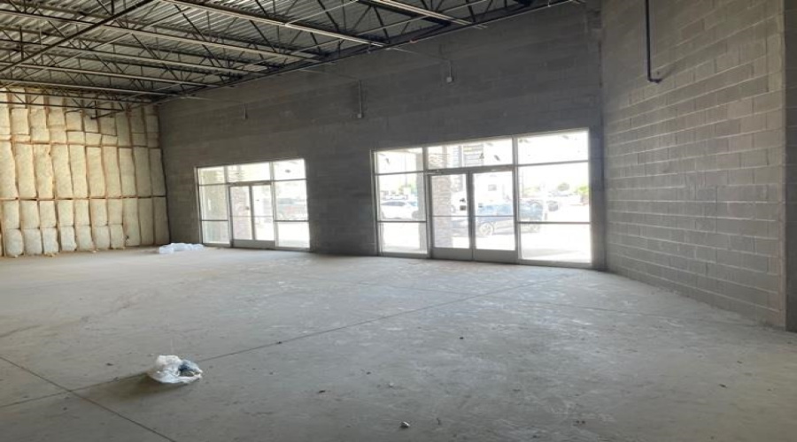 12602 Mines Rd, Laredo, Texas 78045, 1 Room Rooms,Commercial retail/office,For Rent,12602 Mines Rd,20244029