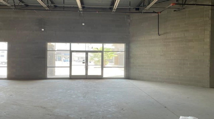 12602 Mines Rd, Laredo, Texas 78045, 1 Room Rooms,Commercial retail/office,For Rent,12602 Mines Rd,20244029