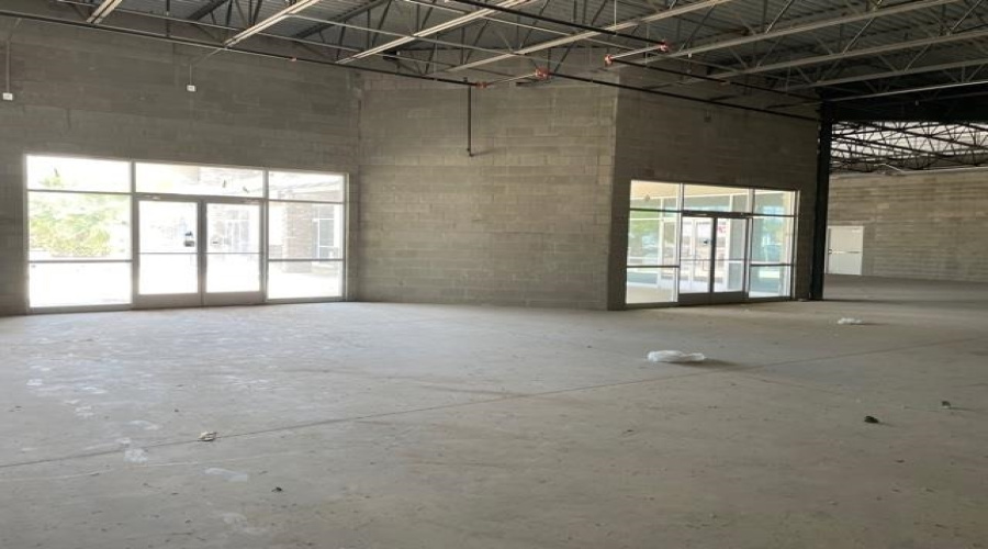 12602 Mines Rd, Laredo, Texas 78045, 1 Room Rooms,Commercial retail/office,For Rent,12602 Mines Rd,20244029