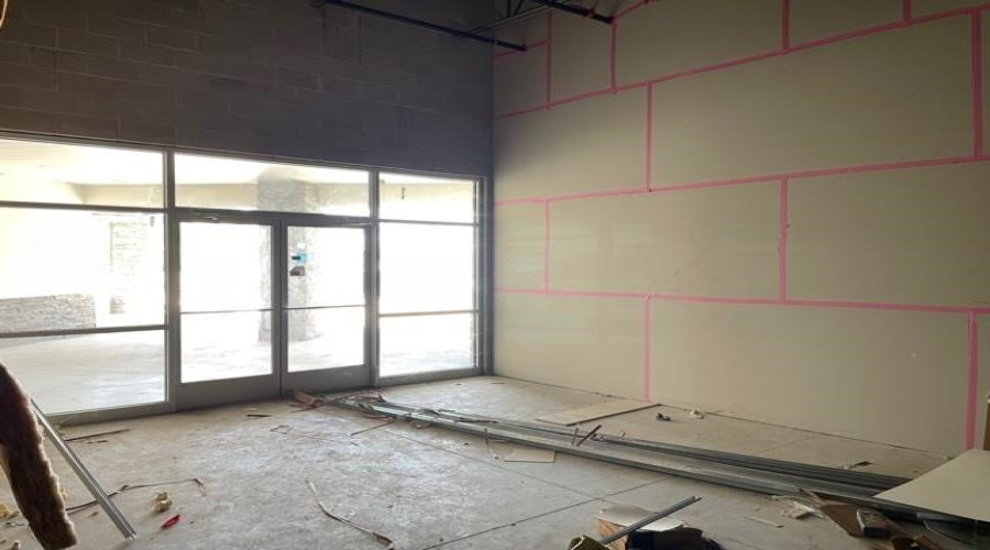 12602 Mines Rd, Laredo, Texas 78045, 1 Room Rooms,Commercial retail/office,For Rent,12602 Mines Rd,20244030