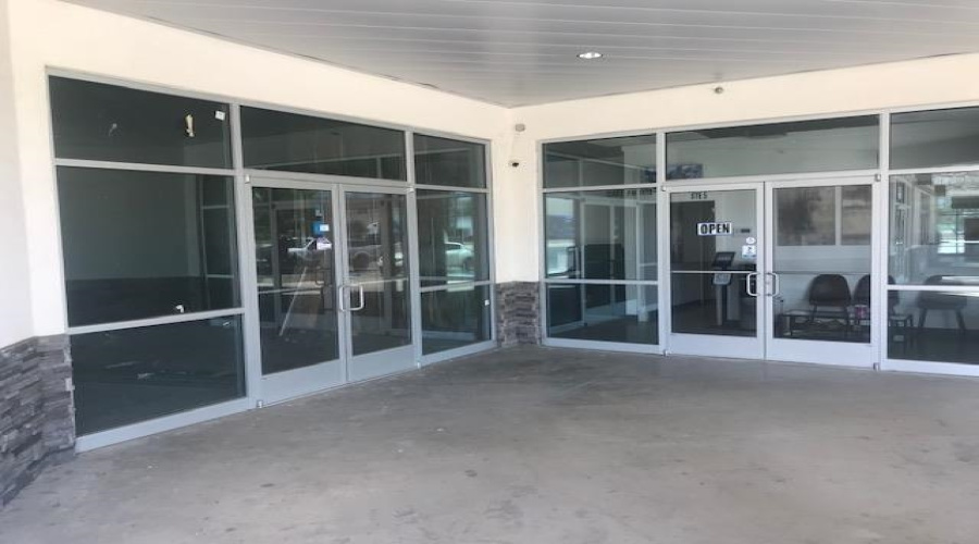 12602 Mines Rd, Laredo, Texas 78045, 1 Room Rooms,Commercial retail/office,For Rent,12602 Mines Rd,20244030