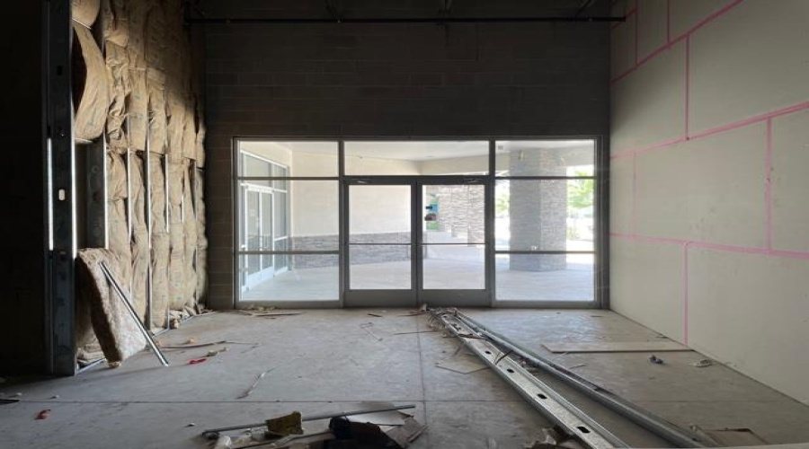 12602 Mines Rd, Laredo, Texas 78045, 1 Room Rooms,Commercial retail/office,For Rent,12602 Mines Rd,20244030