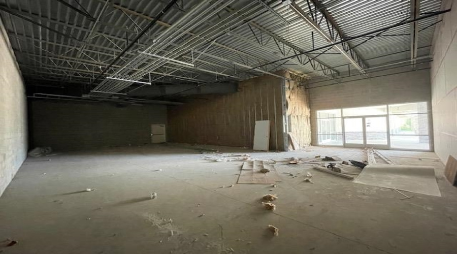 12602 Mines Rd, Laredo, Texas 78045, 1 Room Rooms,Commercial retail/office,For Rent,12602 Mines Rd,20244030