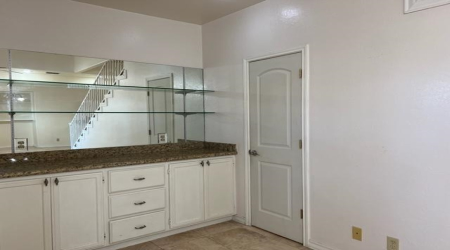1602 Jacaman Rd, LAREDO, Texas 78041, 3 Bedrooms Bedrooms, 5 Rooms Rooms,2 BathroomsBathrooms,Residential,For Rent,1602 Jacaman Rd,20250058