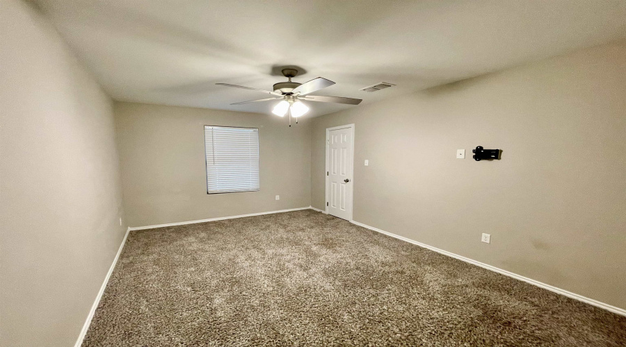 303 Rockpile Creek Ln, Laredo, Texas 78045, 5 Bedrooms Bedrooms, 9 Rooms Rooms,3 BathroomsBathrooms,Residential,For Sale,303 Rockpile Creek Ln,20250160