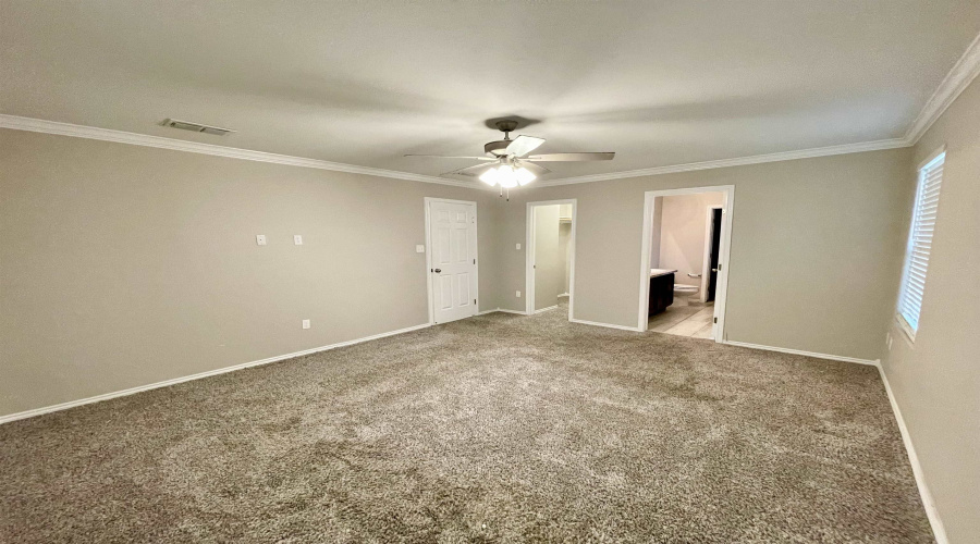 303 Rockpile Creek Ln, Laredo, Texas 78045, 5 Bedrooms Bedrooms, 9 Rooms Rooms,3 BathroomsBathrooms,Residential,For Sale,303 Rockpile Creek Ln,20250160