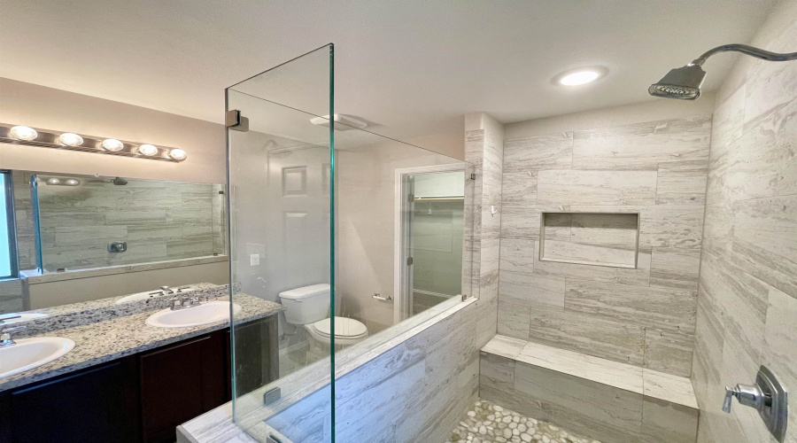 303 Rockpile Creek Ln, Laredo, Texas 78045, 5 Bedrooms Bedrooms, 9 Rooms Rooms,3 BathroomsBathrooms,Residential,For Sale,303 Rockpile Creek Ln,20250160