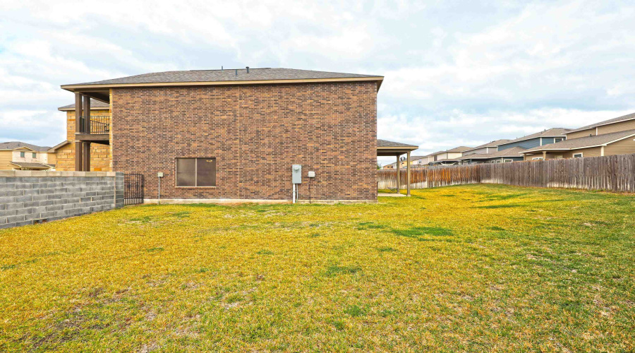 303 Rockpile Creek Ln, Laredo, Texas 78045, 5 Bedrooms Bedrooms, 9 Rooms Rooms,3 BathroomsBathrooms,Residential,For Sale,303 Rockpile Creek Ln,20250160