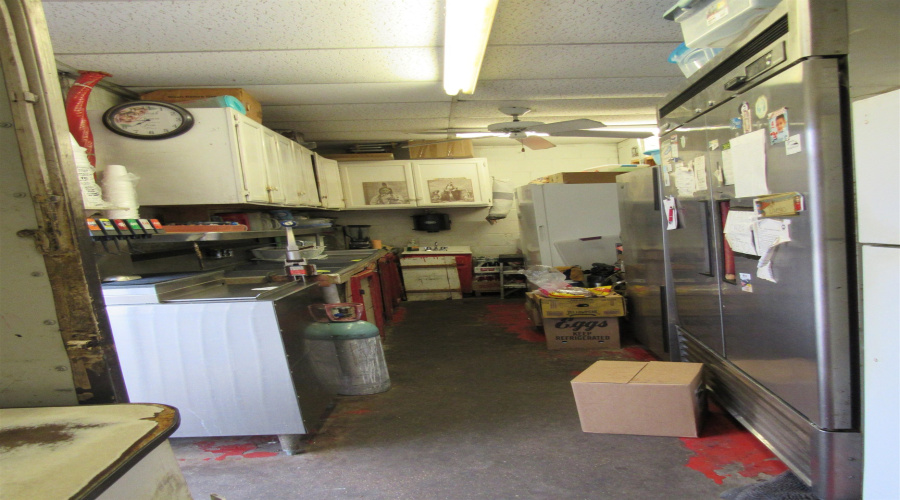 3810 E Saunders St, Laredo, Texas 78041-7644, 1 Room Rooms,4 BathroomsBathrooms,Commercial retail/office,For Sale,3810 E Saunders St,20250237