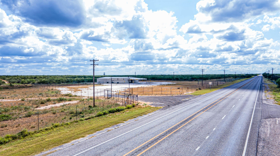 25998 State Hwy 359, Bruni, Texas 78344, 1 Bedroom Bedrooms, ,3 BathroomsBathrooms,Commercial/industrial,For Sale,25998 State Hwy 359,20250301