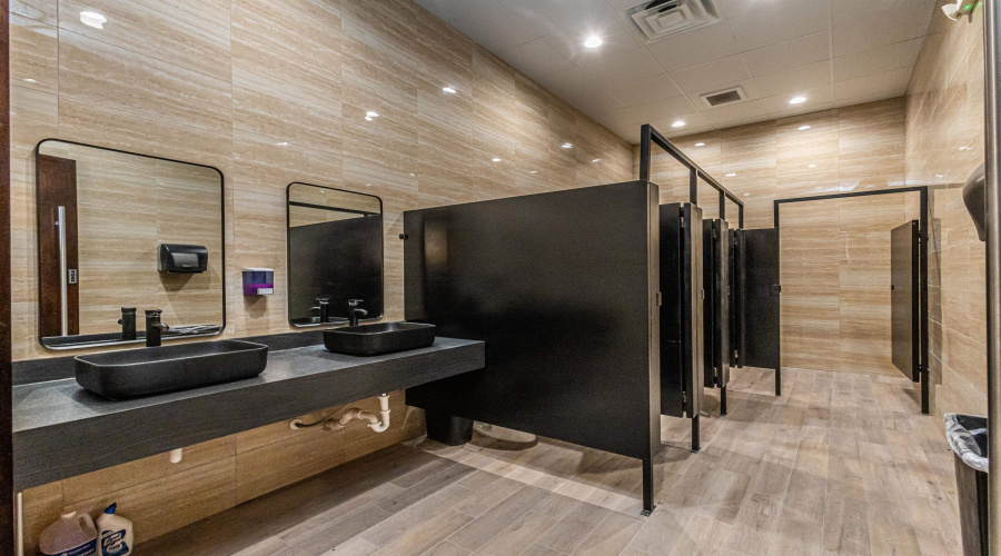 25998 State Hwy 359, Bruni, Texas 78344, 1 Bedroom Bedrooms, ,3 BathroomsBathrooms,Commercial/industrial,For Sale,25998 State Hwy 359,20250301