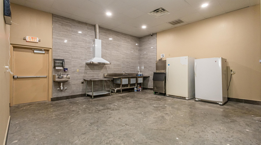 25998 State Hwy 359, Bruni, Texas 78344, 1 Bedroom Bedrooms, ,3 BathroomsBathrooms,Commercial/industrial,For Sale,25998 State Hwy 359,20250301