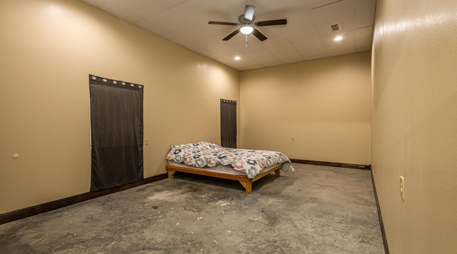 25998 State Hwy 359, Bruni, Texas 78344, 1 Bedroom Bedrooms, ,3 BathroomsBathrooms,Commercial/industrial,For Sale,25998 State Hwy 359,20250301