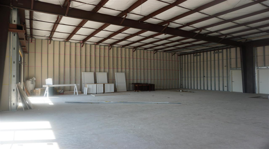 7616 Rocio Dr, Laredo, Texas 78045, 1 Room Rooms,1 BathroomBathrooms,Commercial retail/office,For Rent,7616 Rocio Dr,20250379