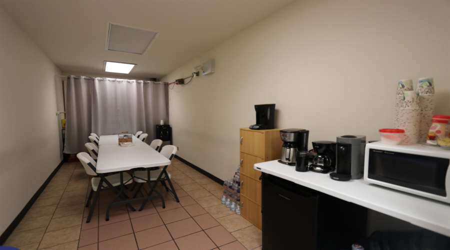 1302 Washington St, Laredo, Texas 78040, 1 Room Rooms,4 BathroomsBathrooms,Commercial retail/office,For Rent,1302 Washington St,20250382