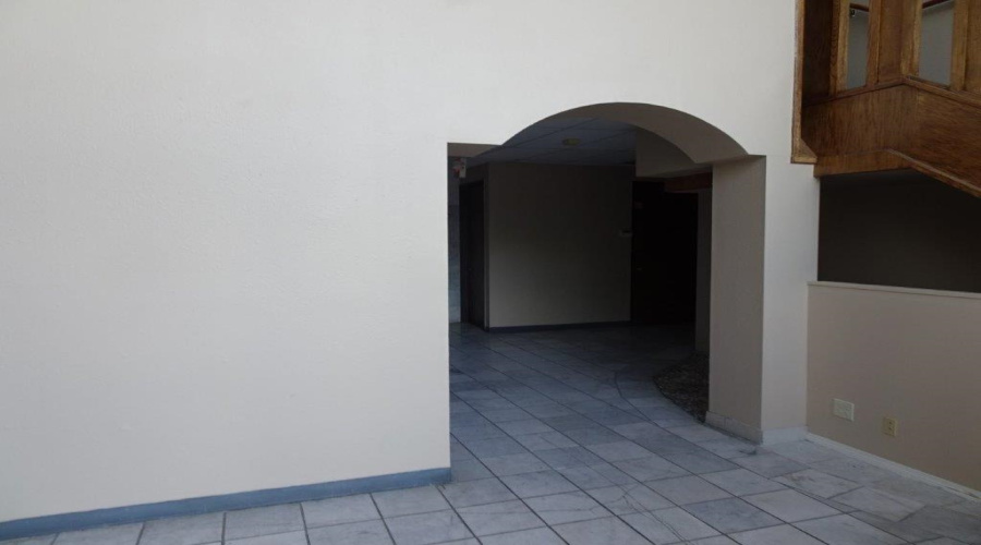 5215 McPherson Rd, Laredo, Texas 78041, 1 Room Rooms,4 BathroomsBathrooms,Commercial retail/office,For Sale,5215 McPherson Rd,20250527