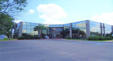 5215 McPherson Rd, Laredo, Texas 78041, 1 Room Rooms,4 BathroomsBathrooms,Commercial retail/office,For Sale,5215 McPherson Rd,20250527