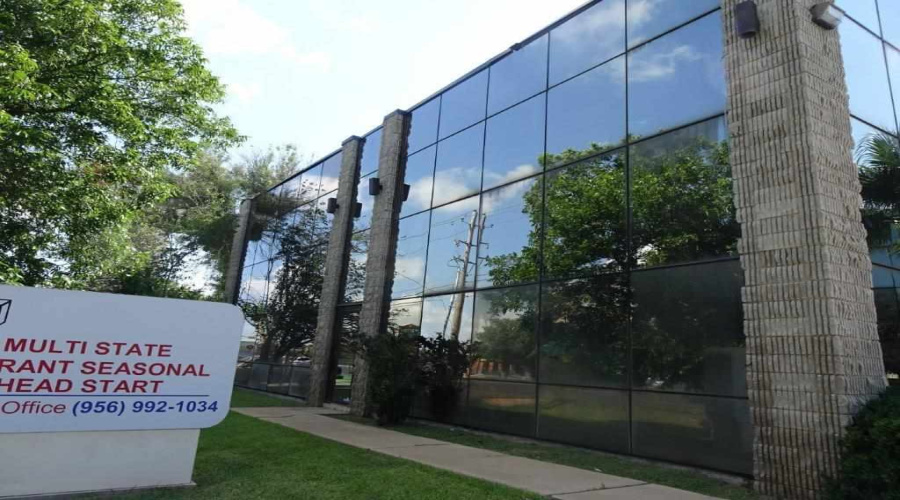 5215 McPherson Rd, Laredo, Texas 78041, 1 Room Rooms,4 BathroomsBathrooms,Commercial retail/office,For Sale,5215 McPherson Rd,20250527