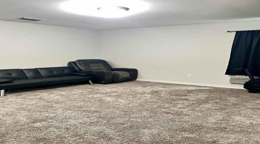 3501 Joaquin Ponce, Laredo, Texas 78046, 4 Bedrooms Bedrooms, 7 Rooms Rooms,2 BathroomsBathrooms,Residential,For Sale,3501 Joaquin Ponce,20250569
