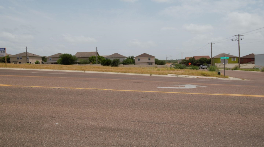 2501 Lomas Del Sur, Laredo, Texas 78046, ,Land,For Sale,2501 Lomas Del Sur,20250620