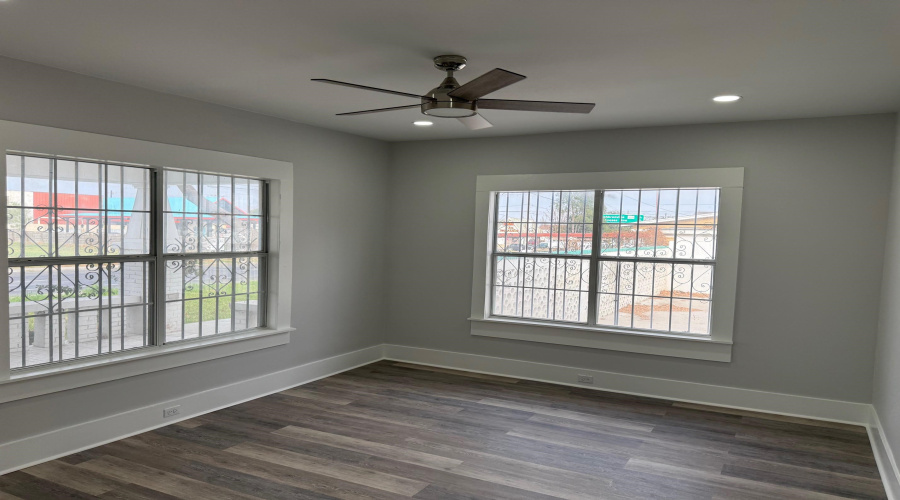 1901 Chihuahua St, Laredo, Texas 78043, ,2 BathroomsBathrooms,Commercial retail/office,For Rent,1901 Chihuahua St,20250645