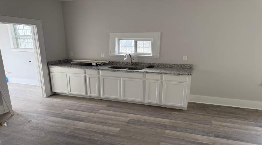 1901 Chihuahua St, Laredo, Texas 78043, ,2 BathroomsBathrooms,Commercial retail/office,For Rent,1901 Chihuahua St,20250645