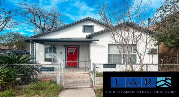 414 Houston St, Laredo, Texas 78040, 2 Bedrooms Bedrooms, 4 Rooms Rooms,1 BathroomBathrooms,Residential,For Sale,414 Houston St,20250721