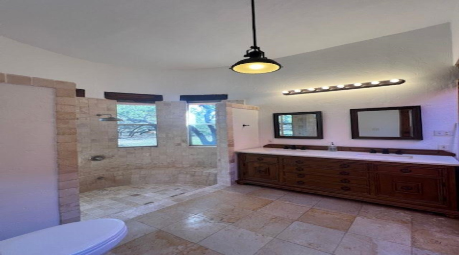 200 CR 7721, NATALIA, Texas 78059, 3 Bedrooms Bedrooms, 7 Rooms Rooms,3 BathroomsBathrooms,Residential,For Sale,200 CR 7721,20250786