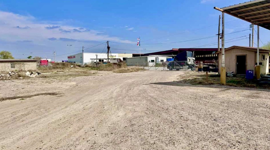22324 Sulfur Mine Rd, Laredo, Texas 78045, ,Land,For Rent,22324 Sulfur Mine Rd,20250885