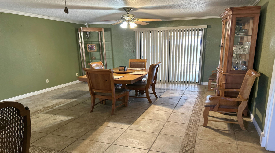 5111 Siesta Ln, Zapata, Texas 78076, 3 Bedrooms Bedrooms, 6 Rooms Rooms,2 BathroomsBathrooms,Residential,For Sale,5111 Siesta Ln,20250910